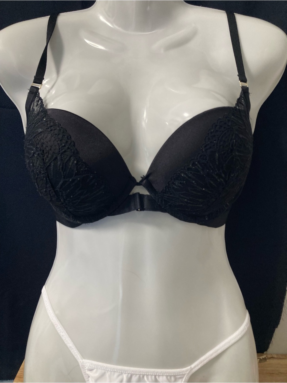 La Senza Beyond Sexy Classic Plunge Black Satin Y2K